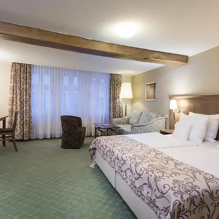 فندق Derstern Hersfeld 4*